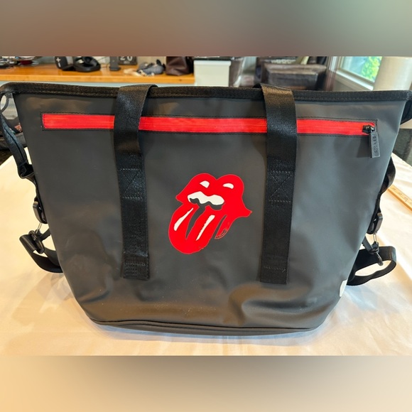 Rolling Stones 2019 No Filter Tour VIP Insulated Cooler Tote Bag - Picture 2 of 13